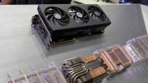 Lire la suite à propos de l’article Les GPU Nvidia RTX 5000 plus grand que les RTX 4090 ?